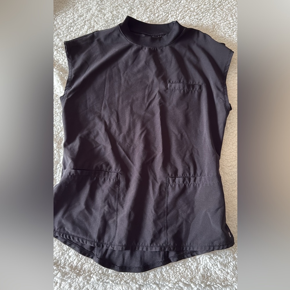 Black Cherokee Infinity scrub top size S